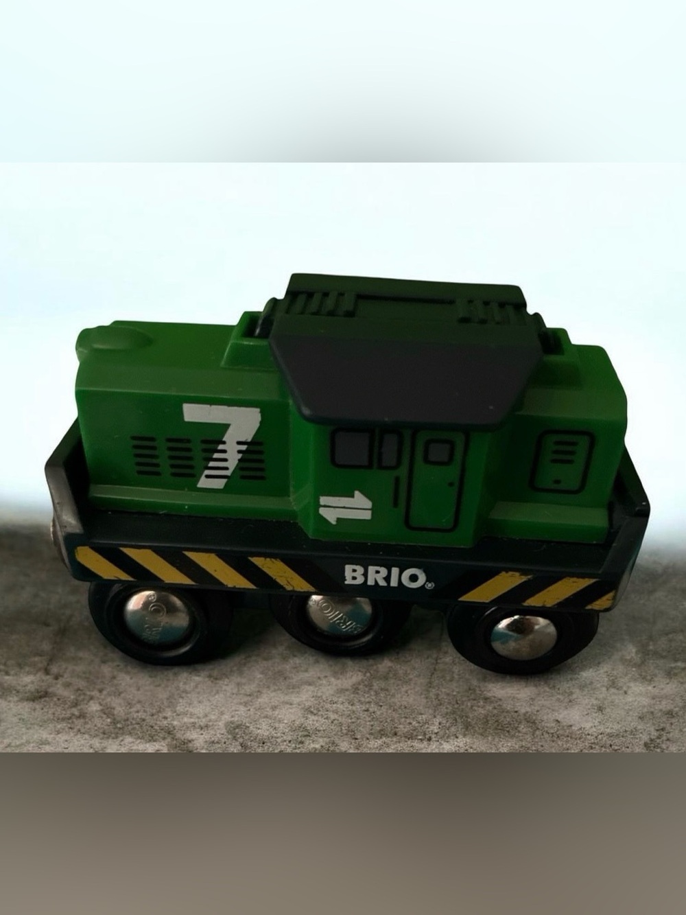 BRIO Green Number 7 Magnetic Toy Train Car